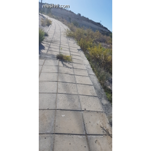 <a href='https://www.meshiti.com/view-property/en/2798_central-one__up_motorwayfrom_polemidia_to_germasogeia_land__plot_for_sale/'>View Property</a>