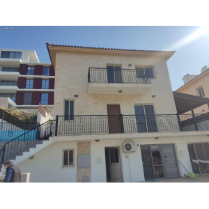 <a href='https://www.meshiti.com/view-property/en/4858_central-one__up_motorwayfrom_polemidia_to_germasogeia_house__villa_for_rent/'>View Property</a>